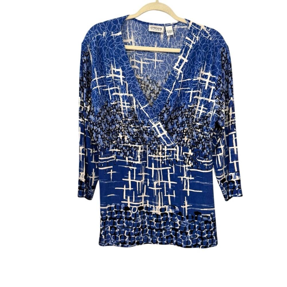 Chico’s Travelers XL Blue White Abstract V Neck Stretch Top